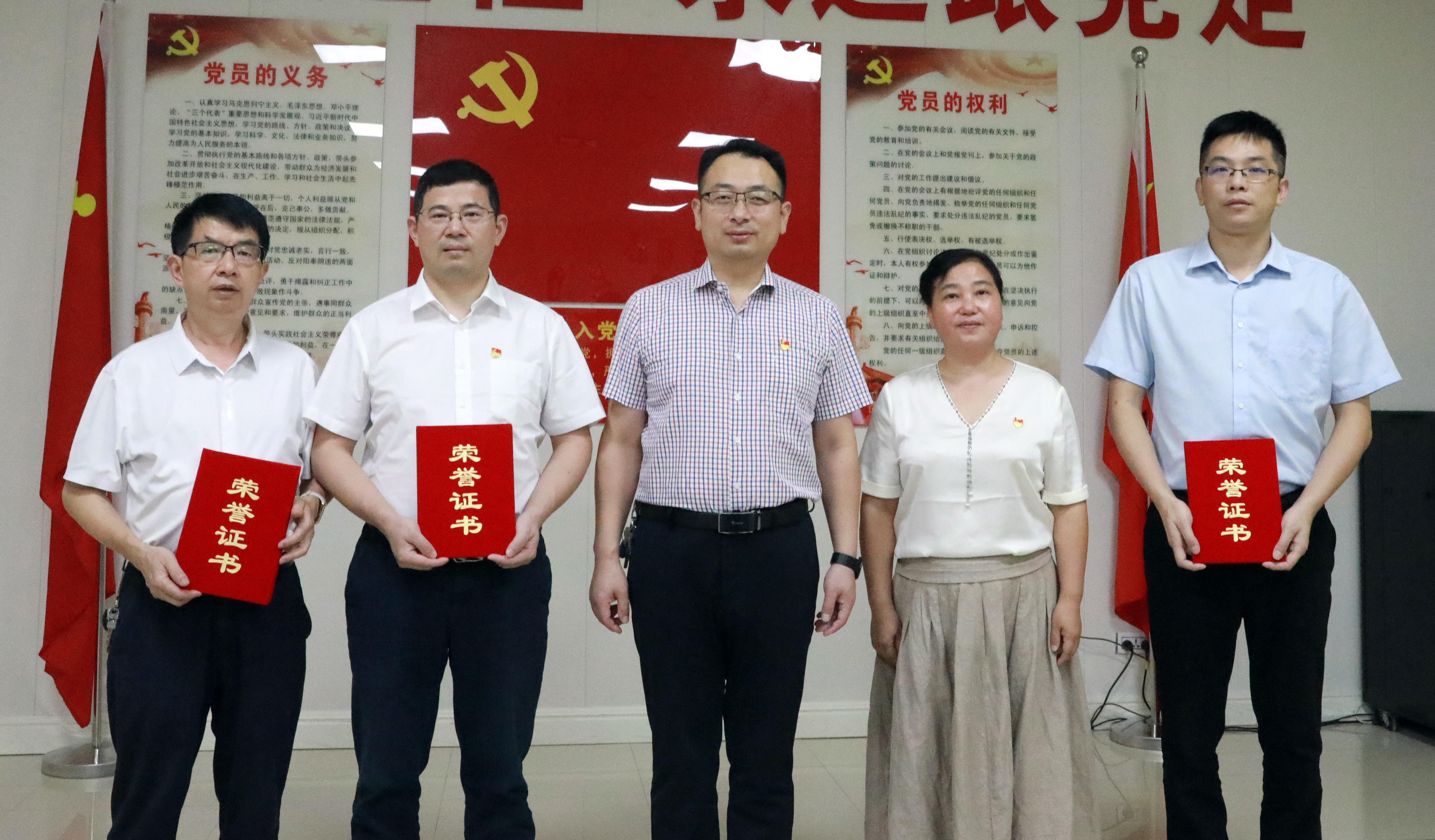 医者如你，闪耀不凡|崇阳县人民医院开展2023年第二季度医德医风先进科室、医德医风标兵评选活动